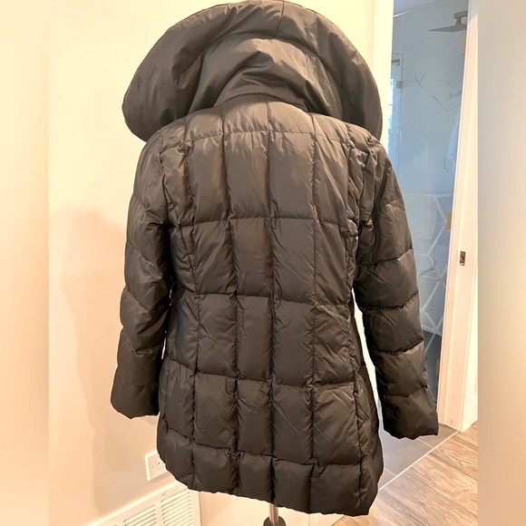 Cole Haan Asymmetrical Pillow Collar Puffer Jacket - Picture 4 of 9